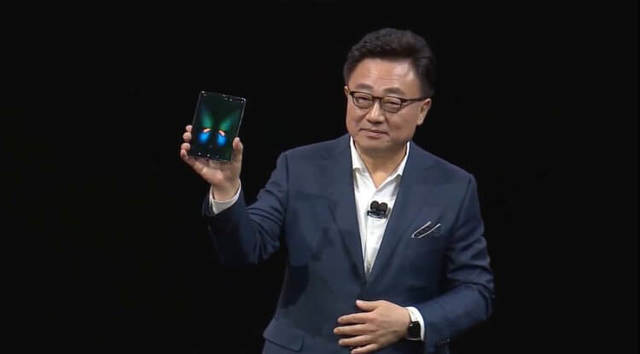 Гендиректор Samsung пообещал не затягивать с релизом Galaxy Fold